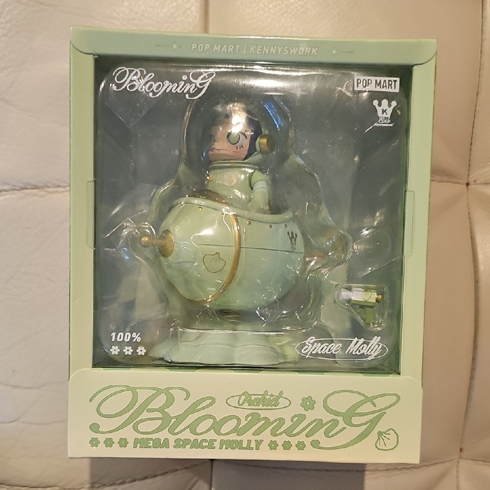 PopMart Space Molly THAILAND Edition